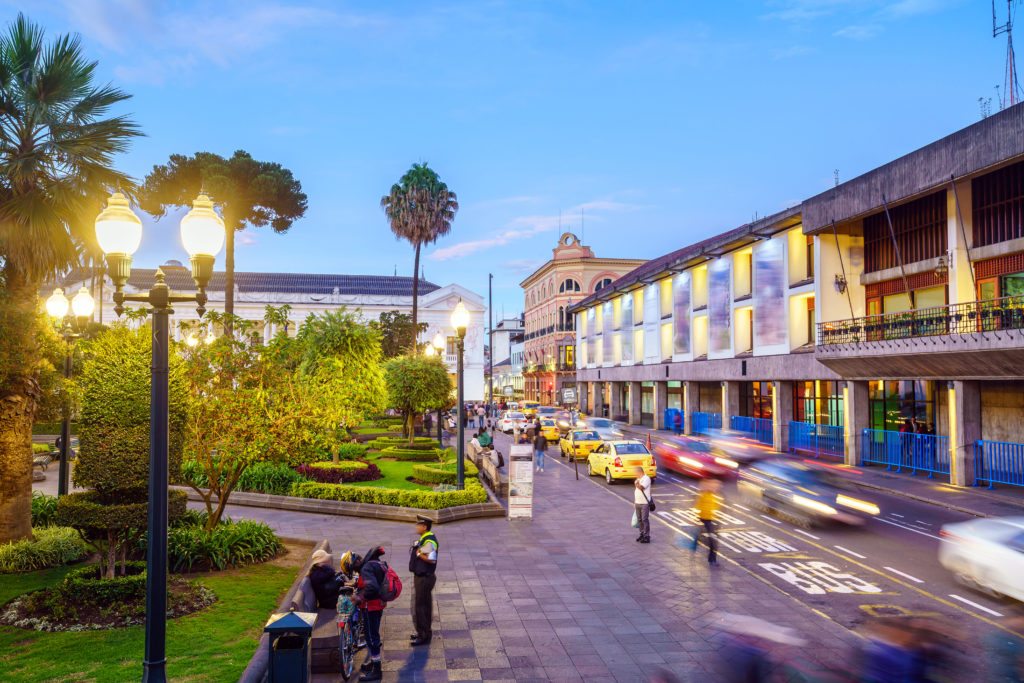 Quito es la capital política más antigua de Suramérica y es la segunda ciudad ecuatoriana más grande y de mayor población después de Guayaquil. Hoy tiene cerca de 1.700.000 habitantes.