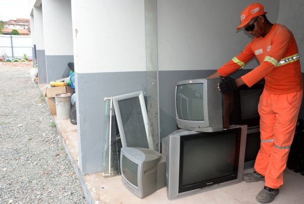 São Luís intensifica las labores en los Ecopuntos tecnológicos