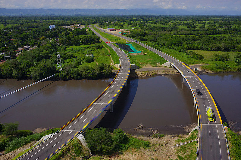 Multimodalidad para mejorar las condiciones del aire en las carreteras colombianas