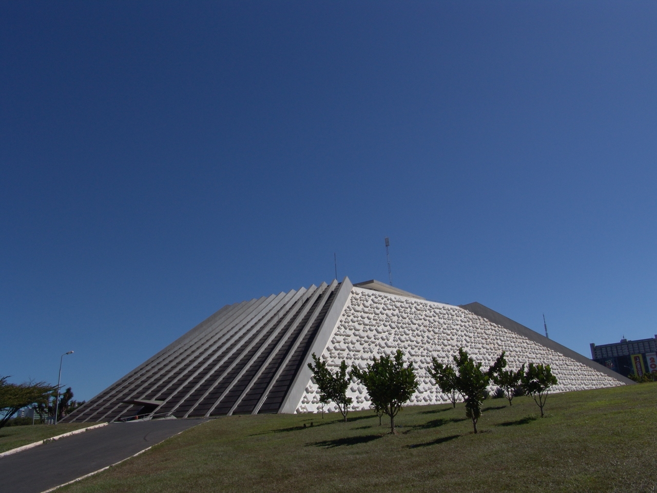 Teatro Nacional de Brasilia recibe recursos para su reapertura