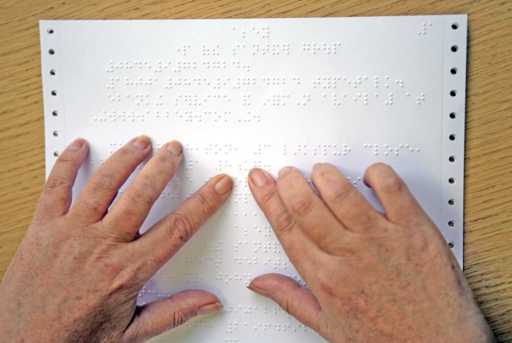 En Tijuana 10 restaurantes serán incluyentes con sus menús en braille