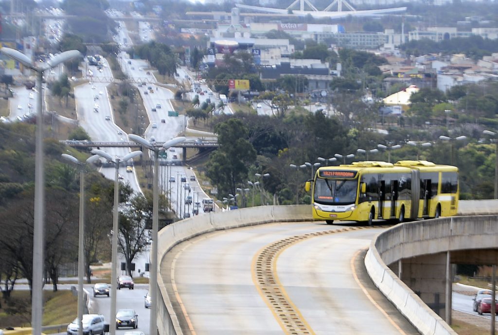 Brasilia quiere un 17 % más usuarios en el transporte público