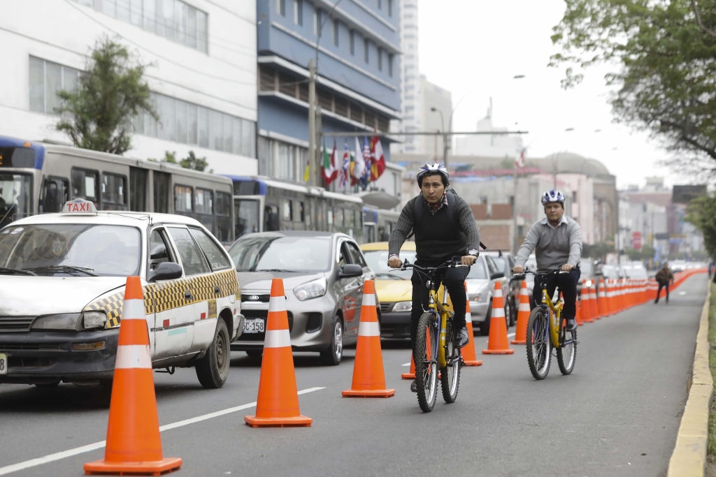 Lima realizará nueva prueba de carril segregado para ciclistas