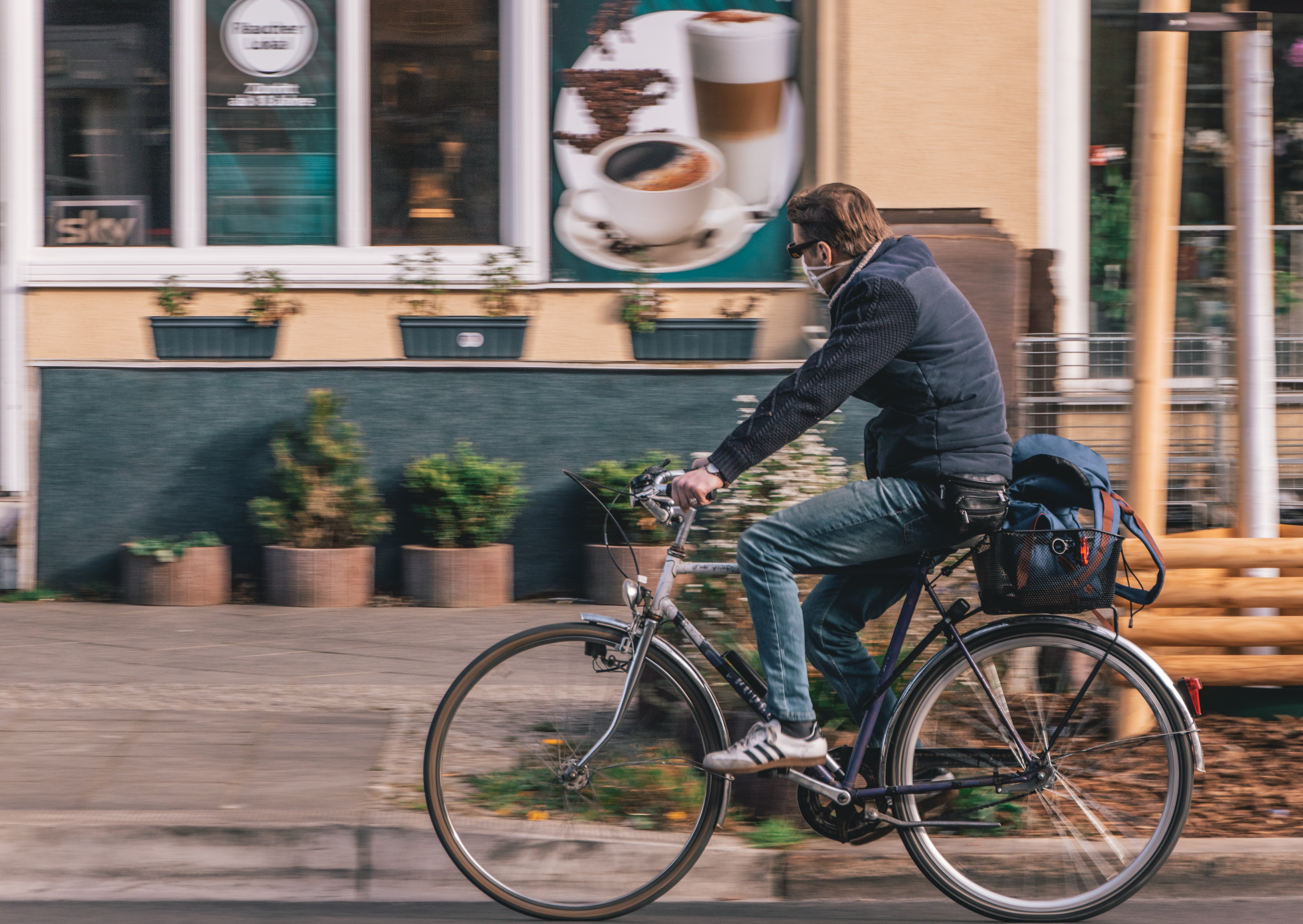 Carriles para bicicletas tienen un impacto económico positivo, revela estudio en ciudades de EE. UU.