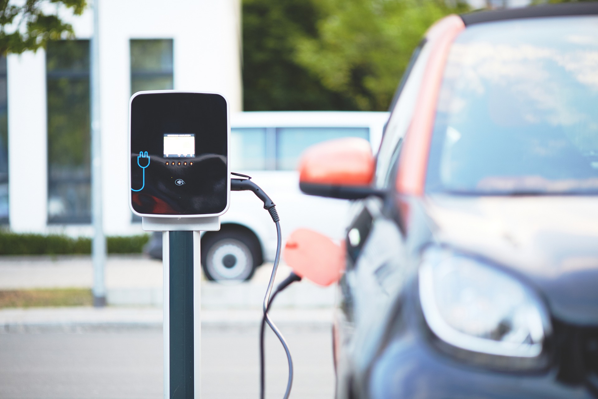 Cómo tener más vehículos eléctricos en las carreteras